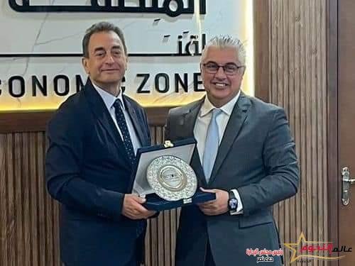رئيس اقتصادية قناة السويس يستقبل السفير الفرنسي لبحث سبل التعاون في القطاعات ذات الاهتمام المشترك