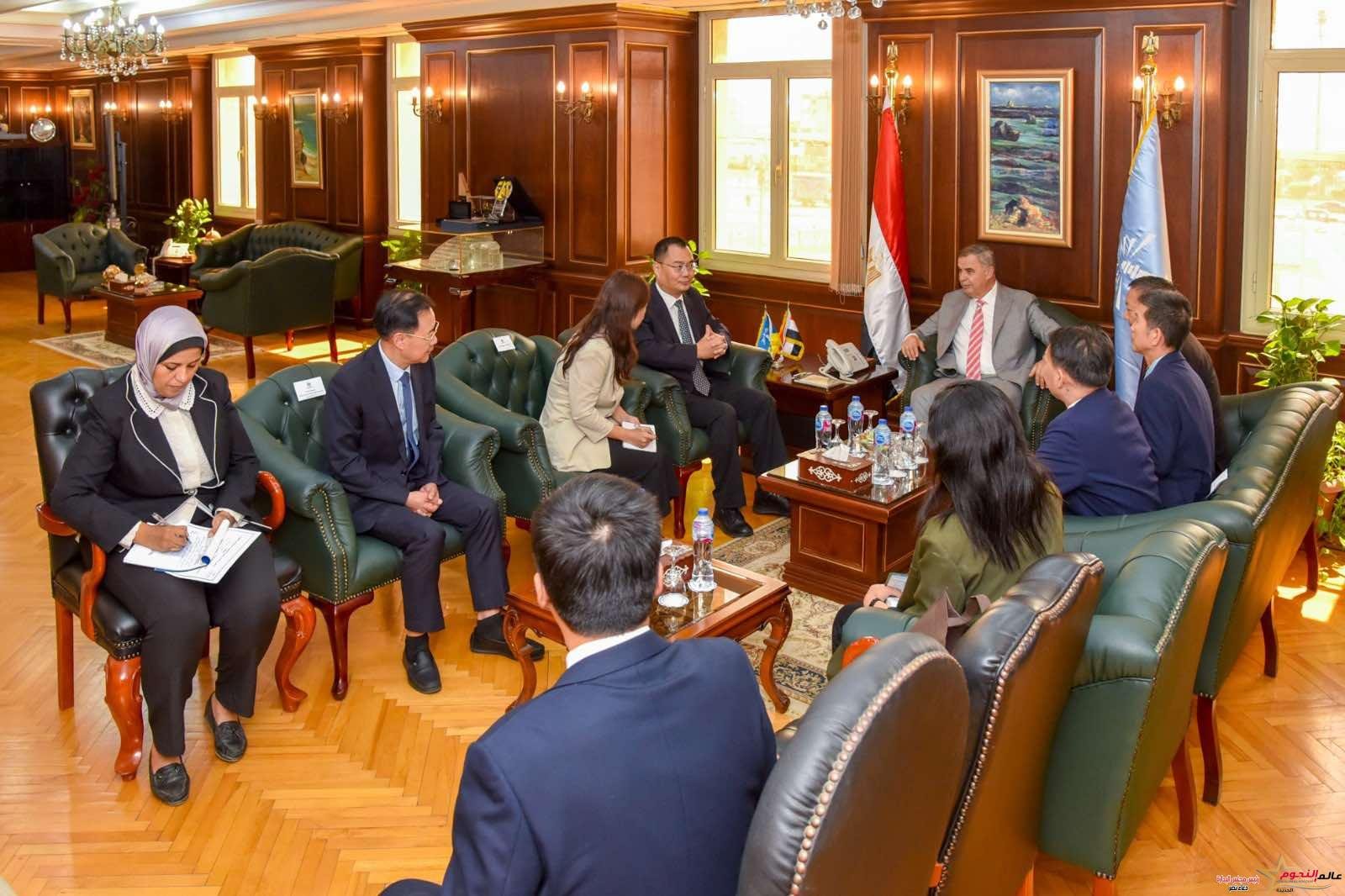 محافظ الإسكندرية يستقبل قنصل الصين والوفد المرافق له لبحث سبل التعاون بين الطرفين 4 محافظ الإسكندرية يستقبل قنصل الصين والوفد المرافق له لبحث سبل التعاون بين الطرفين