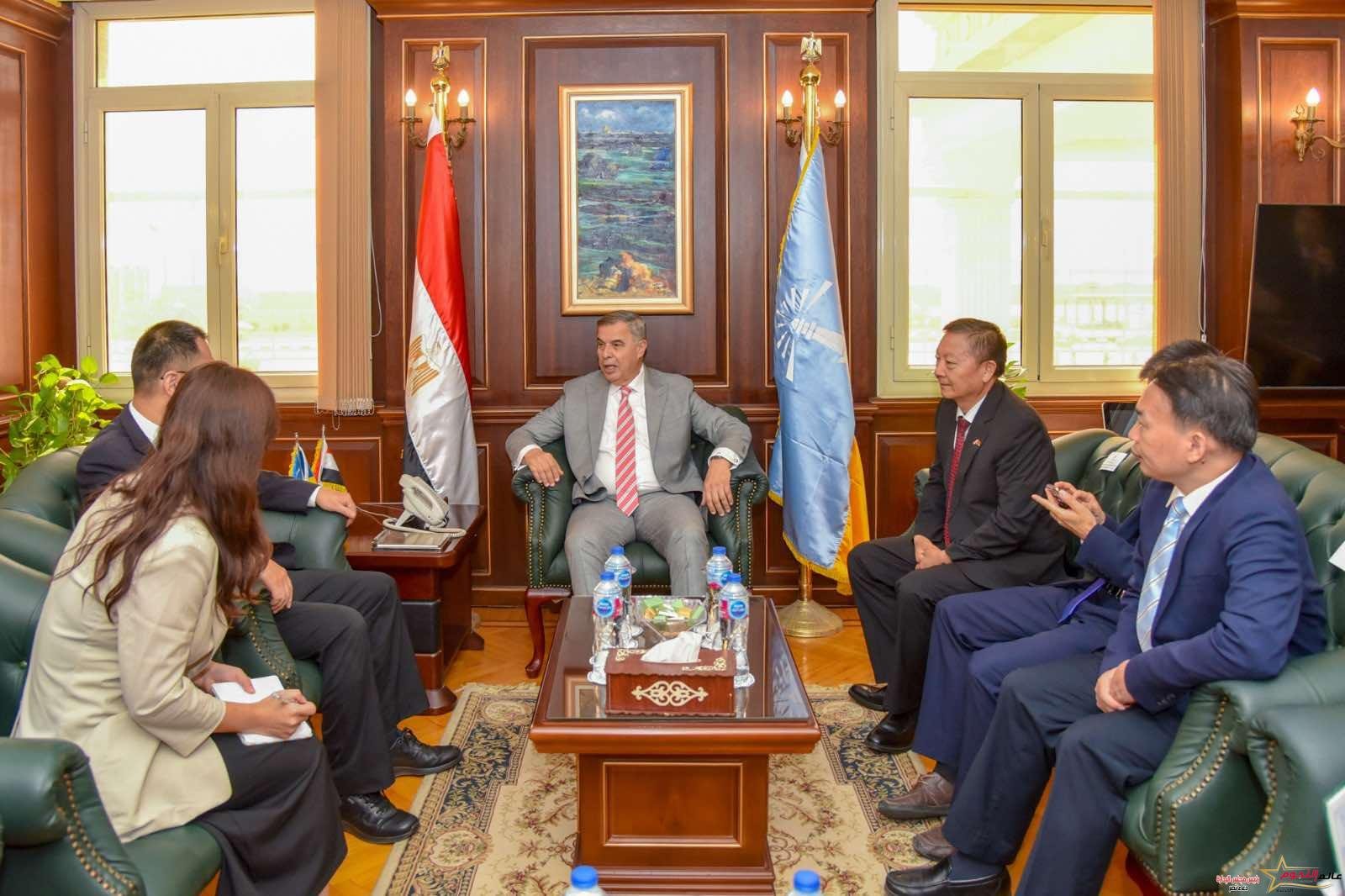 محافظ الإسكندرية يستقبل قنصل الصين والوفد المرافق له لبحث سبل التعاون بين الطرفين 2 محافظ الإسكندرية يستقبل قنصل الصين والوفد المرافق له لبحث سبل التعاون بين الطرفين
