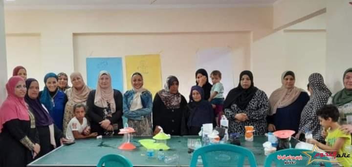 محافظة الجيزة تختتم البرنامج التدريبى (السيدات يمضين قدماً) لتدريب سيدات أوسيم على ريادة الأعمال 1 محافظة الجيزة تختتم البرنامج التدريبى (السيدات يمضين قدماً) لتدريب سيدات أوسيم على ريادة الأعمال