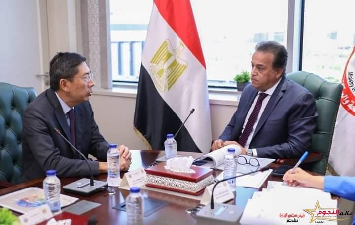 عبد الغفار يستقبل سفير سنغافورة لتعزيز التعاون في الرعاية الصحية وتدريب الكوادر الطبية 2 عبد الغفار يستقبل سفير سنغافورة لتعزيز التعاون في الرعاية الصحية وتدريب الكوادر الطبية