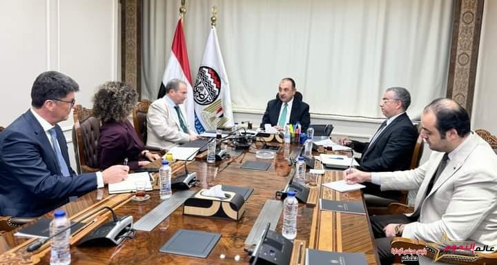 وزير قطاع الأعمال العام يبحث مع "إس آند بي جلوبال" فرص التعاون المشترك 2 وزير قطاع الأعمال العام يبحث مع "إس آند بي جلوبال" فرص التعاون المشترك