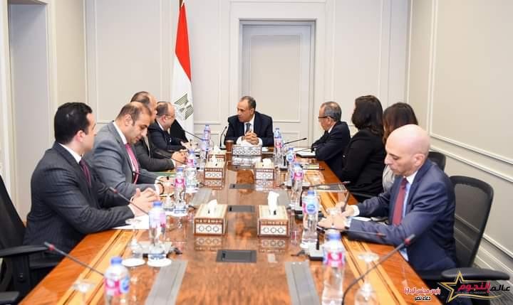 وزير الخارجية والهجرة يجتمع مع إدارة السودان بوزارة الخارجية