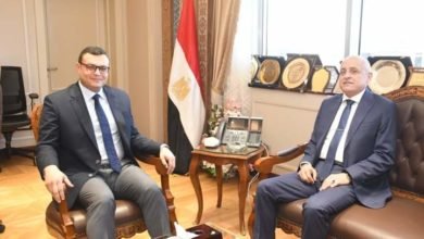 وزير الإسكان يستقبل محافظ الأقصر لمتابعة موقف مشروعات المبادرة الرئاسية "حياة كريمة" بالمحافظة