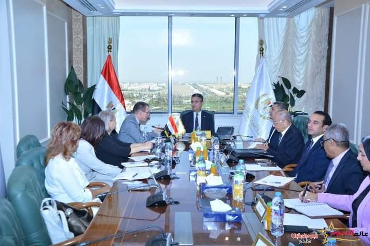 فاروق يعقد اجتماعا مع برنامج الأغذية العالمي لدعم التعاون المشترك في كافة المجالات