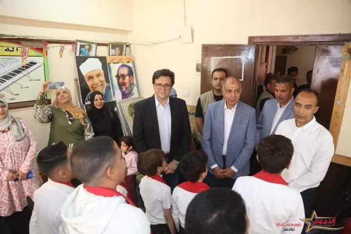 وزير الثقافة يلتقي محافظ المنيا خلال المحطة الثانية لزيارته الرسمية الأولى لعدد من المواقع الثقافية بمحافظات الصعيد