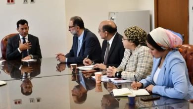 صبحي يستقبل رئيس هيئة سلامة الغذاء لبحث التعاون في التوعية بالمكملات الغذائية وضبط المنتجات مجهولة المصدر