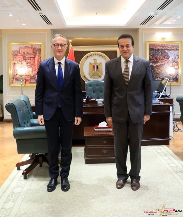 عبد الغفار يستقبل سفير جمهورية لاتفيا لدى مصر لبحث تعزيز التعاون بين البلدين في القطاع الصحي 2 عبد الغفار يستقبل سفير جمهورية لاتفيا لدى مصر لبحث تعزيز التعاون بين البلدين في القطاع الصحي