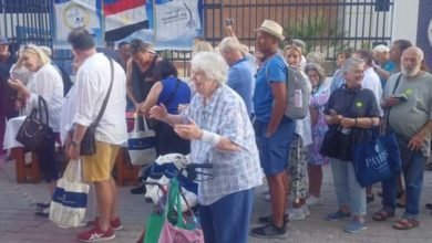 إستقبال حافل لرواد الباخرة السياحية "NIEUW STATENDAM بميناء الإسكندرية