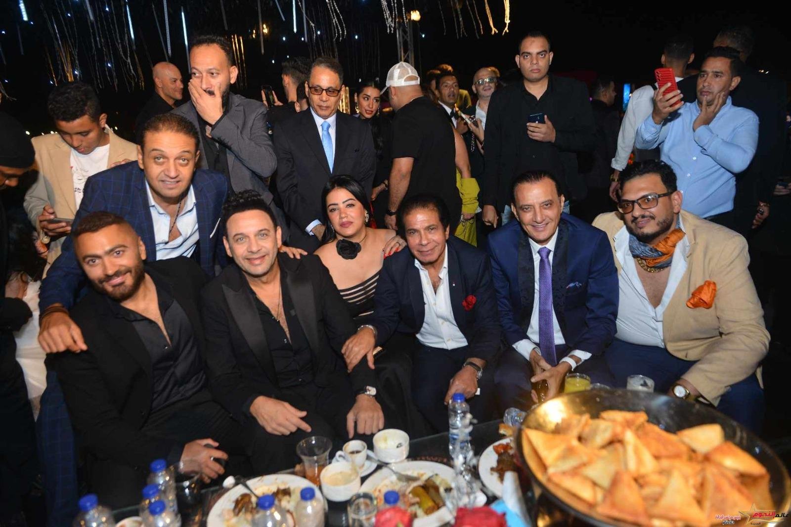 مصطفى قمر ونجوم الفن في حفل زفاف إبنة علاء مرسي .. صور 10 مصطفى قمر ونجوم الفن في حفل زفاف إبنة علاء مرسي .. صور