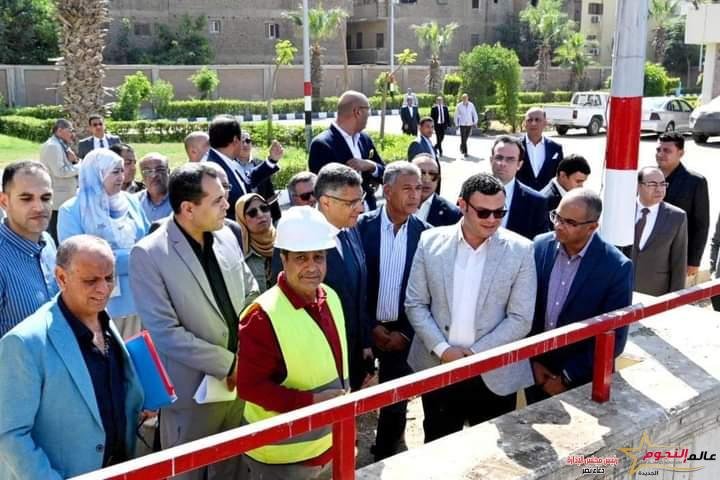 وزير الإسكان ومحافظ الجيزة يقومان بزيارة مفاجئة لمتابعة سير العمل بمحطة رفع صرف صحى الهرم الحلزونية 1 وزير الإسكان ومحافظ الجيزة يقومان بزيارة مفاجئة لمتابعة سير العمل بمحطة رفع صرف صحى الهرم الحلزونية