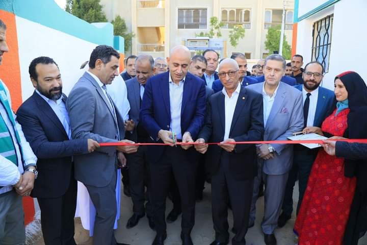 وزير التربية والتعليم في جولة تفقدية لعدد من المدارس بشمال سيناء 2 وزير التربية والتعليم في جولة تفقدية لعدد من المدارس بشمال سيناء