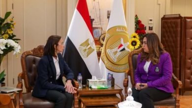 عوض تتابع مع محافظ البحيرة جهود توفير السلع الغذائية بأسعار مخفضة وتنفيذ المبادرة الرئاسية "بداية جديدة"