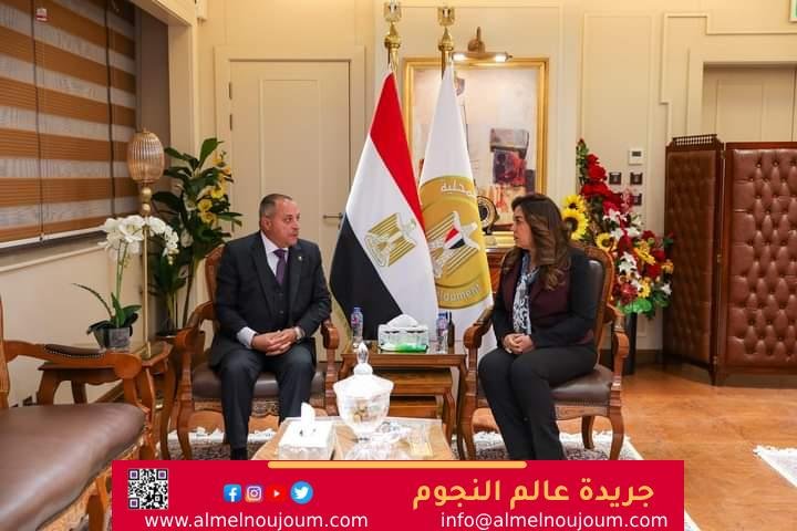 وزيرة التنمية المحلية تتابع مع محافظ بورسعيد آخر مستجدات المشروعات الخدمية والتنموية 