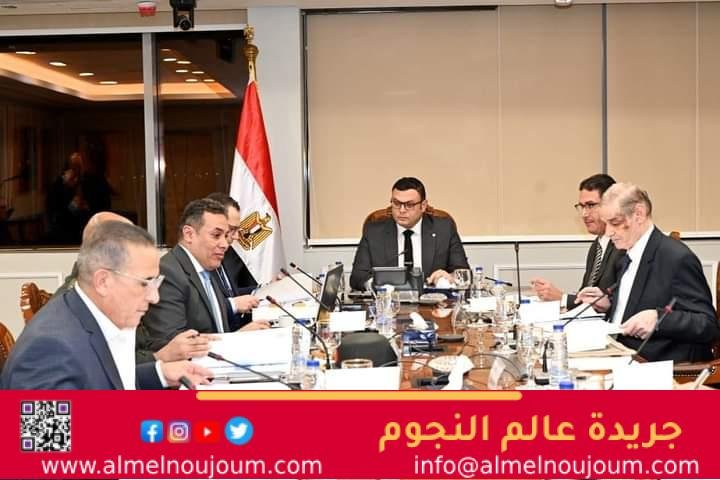 الشربيني: حريصون على منح المحفزات المناسبة لشركات التنمية والاستثمار السياحي لسرعة إنهاء الغرف والوحدات الفندقية 2 الشربيني: حريصون على منح المحفزات المناسبة لشركات التنمية والاستثمار السياحي لسرعة إنهاء الغرف والوحدات الفندقية
