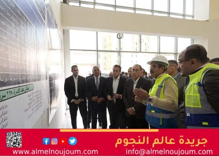 رئيس مجلس الوزراء يتفقد إنشاءات المبنى الجديد لمستشفى بولاق الدكرور العام
