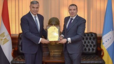 محافظ الإسكندرية يستقبل رئيس مجلس إدارة هيئة الإسعاف المصرى لتعزيز التعاون المشترك 