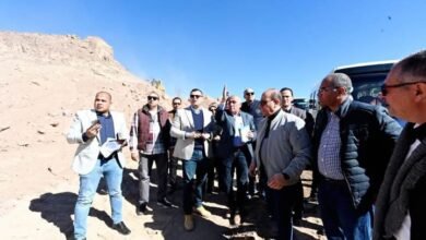 وزير الإسكان يتفقد مشروع ازدواج ورفع كفاءة طريق مطار سانت كاترين.. ومحطة محولات الكهرباء