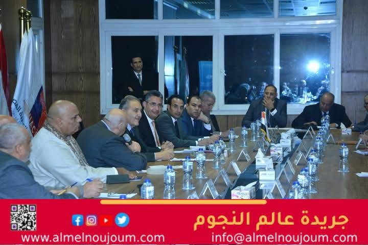 وزير التموين والتجارة الداخلية يلتقي الشعبة العامة للمخابز لبحث استقرار منظومة الخبز وتحسين جودة الرغيف 2 وزير التموين والتجارة الداخلية يلتقي الشعبة العامة للمخابز لبحث استقرار منظومة الخبز وتحسين جودة الرغيف