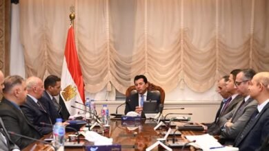 وزير الرياضة يبحث مجموعة من ملفات ومستهدفات المصارعة مع مجلس إدارة الاتحاد بتشكيله الجديد