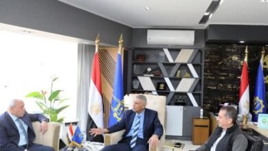 رئيس هيئة تنمية الصعيد يبحث مع محافظ أسوان سبل التعاون المشترك لتنفيذ مشروعات تنموية في محافظة أسوان