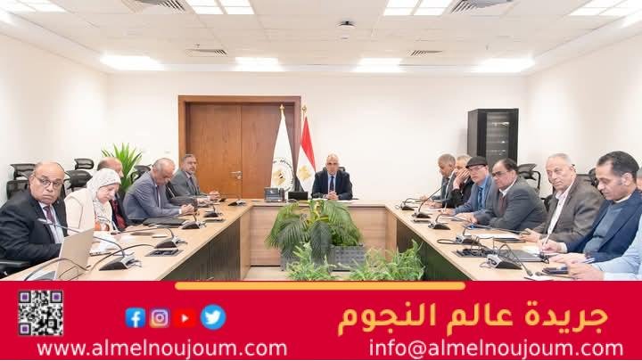 الدكتور سويلم يتابع موقف إيراد نهر النيل والموقف المائى خلال موسم الزراعات الشتوية