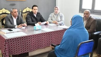 نائب محافظ الفيوم يعقد لقاءً لخدمة المواطنين بقرية العدوة.. ويوجه بإيجاد حلول عاجلة لجميع المشكلات والشكاوى 
