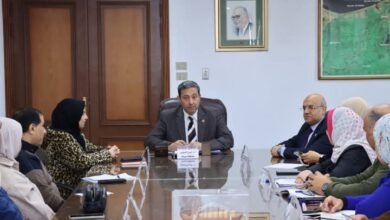 محافظ دمياط يجتمع مع مديرى الإدارات الهندسية بالوحدات المحلية لمناقشة عدد من ملفات العمل