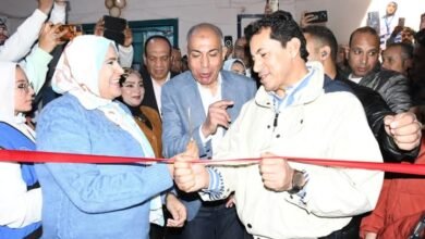 وزير الشباب والرياضة ومحافظ المنيا يتفقدان مركز شباب المدينة (أ) خلال زيارته التفقدية لمحافظة المنيا