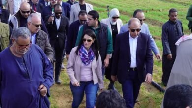 المشاط تتفقد أعمال تطور الري ومحطات الطاقة الشمسية والمدارس الحقلية والزراعية بمنطقة غرب سمالوط