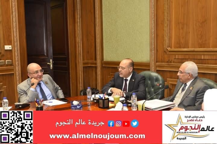 وزير العمل أمام لجنة "الطاقة والبيئة والقوى العاملة بمجلس الشيوخ" 2 وزير العمل أمام لجنة "الطاقة والبيئة والقوى العاملة بمجلس الشيوخ"