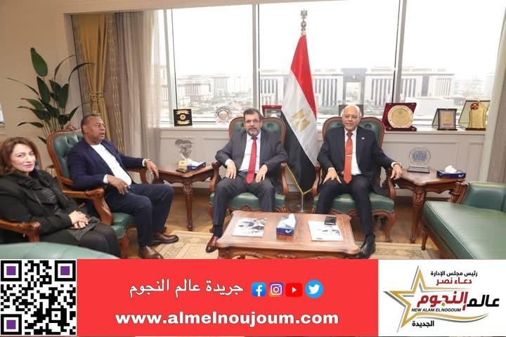 وزير العمل يلتقي الأمين العام لمنظمة الوحدة النقابية الإفريقية لبحث الملفات المُشتركة