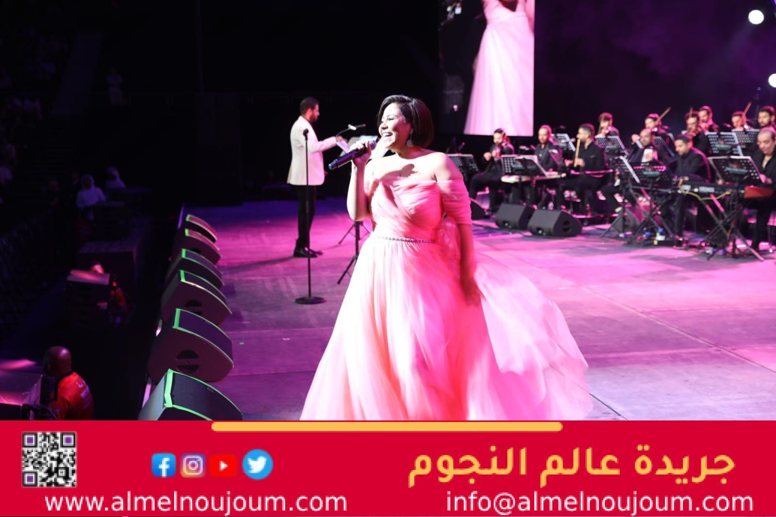 كامل العدد.. شيرين تُشعل دبي بأغانيها الرومانسية ..صور