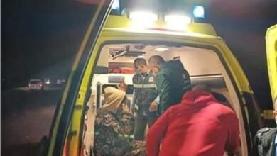 إصابة شخص صدمته سيارة أثناء عبوره الطريق فى منطقة الهرم