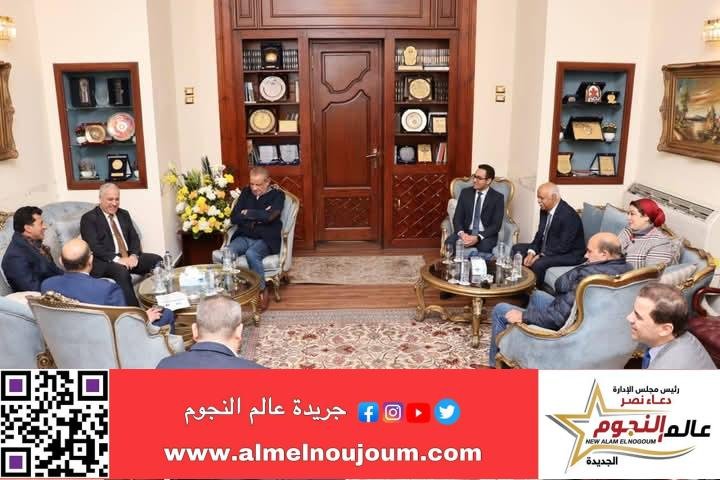 وزير الشباب والرياضة يلتقي رئيس الهيئة الوطنية للصحافة 2 وزير الشباب والرياضة يلتقي رئيس الهيئة الوطنية للصحافة
