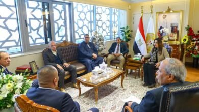 وزيرة التنمية المحلية تلتقي مع عدد من أعضاء مجلس النواب
