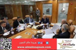 رئيس هيئة تنمية الصعيد ومحافظ المنيا يبحثان موقف تنفيذ مشروع الغابات الشجرية بالطريق الصحراوي