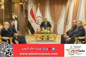 وزير الدولة للإنتاج الحربى يستقبل سفير سنغافورة لبحث الفرص الاستثمارية 2 وزير الدولة للإنتاج الحربى يستقبل سفير سنغافورة لبحث الفرص الاستثمارية