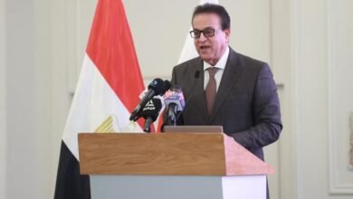 وزير الصحة يطلق المدونة المصرية لضبط تسويق بدائل لبن الأم