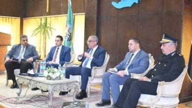 محافظ الفيوم يترأس اجتماع المجلس التنفيذي للمحافظة 