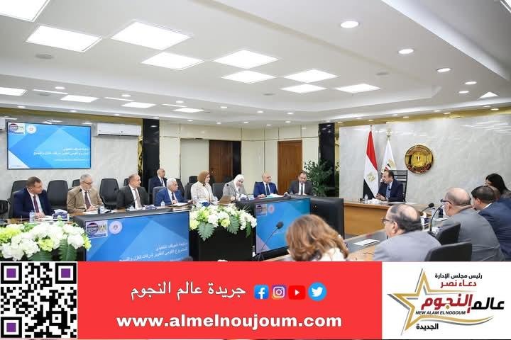 وزير قطاع الأعمال العام يعقد اجتماعه الدوري برؤساء شركات القطن والغزل والنسيج التابعة