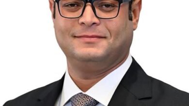 وزير الإسكان يستعرض مشروعات قطاع المرافق وصيانة الشبكات والمحطات 