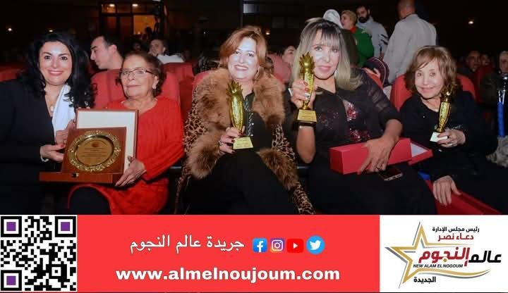 تكريم الإعلامية "دعاء نصر" في كرنفال الإسكندرية لنجوم الصحافة والإعلام.. الموسم الثالث