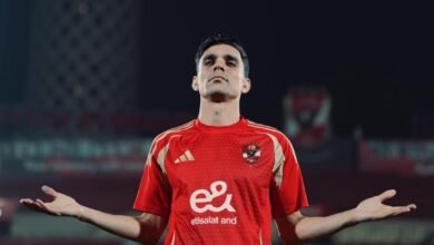 الأهلي يعلن رسميا ضم المغربي "أشرف بنشرقي" لمدة موسمين ونصف