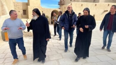 وزارة السياحة والآثار تتابع أعمال ترميم دير الأنبا بولا بالبحر الأحمر 