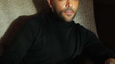 تامر عاشور يغادر نيويورك متجها إلى الرياض لحضور حفل جوى أورد 