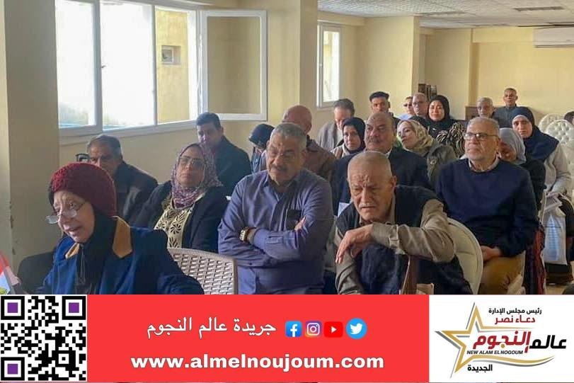 محافظ الإسكندرية: يؤكد على استمرار عقد لقاءات جماهيرية بالمواطنين على مستوى الأحياء للاستماع لهم ومناقشة مطالبهم