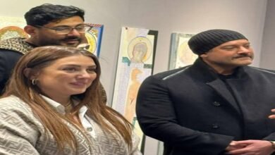 كندا علوش وعمرو يوسف في زيارة لمهرجان فن القاهرة