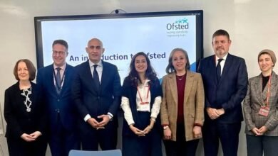 وزير التربية والتعليم يستعرض مع مدير أكاديمية "Ofsted" معايير اعتماد ومتابعة المدارس في بريطاني
