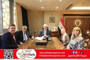وزير التعليم العالي يبحث سبل تعزيز التعاون مع وفد جامعة إسكس البريطانية